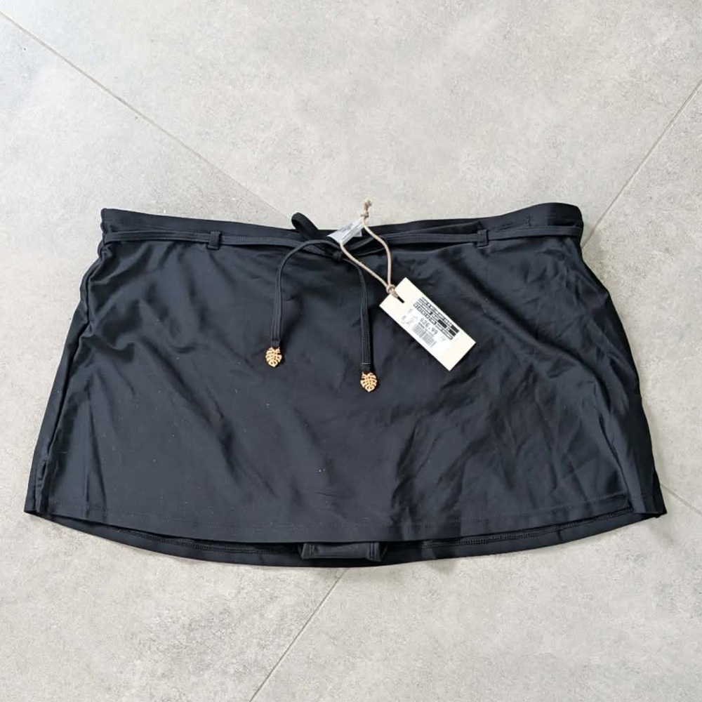 Mosaic Black Bikini Skirt Bottom NWT Size 14 Swim Skirt Gold Detail